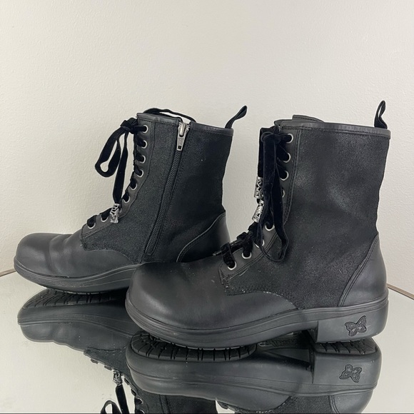 !SOLD! ALEGRIA Black Ari Oiled Suede Velvet Lace Up Ankle Combat Boots - Picture 5 of 10